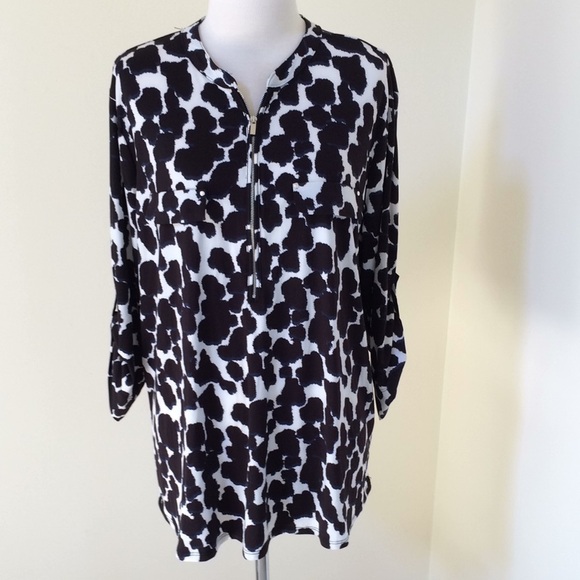 NWT! FYLO XXL black spots front zip blouse. - Picture 1 of 10